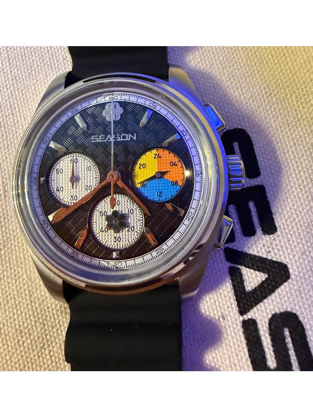 Season microbrand 39mm